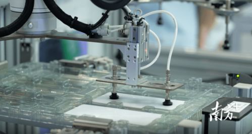 深圳高端制造增速明顯，工業(yè)機(jī)器人產(chǎn)量同比增長(zhǎng)近八成